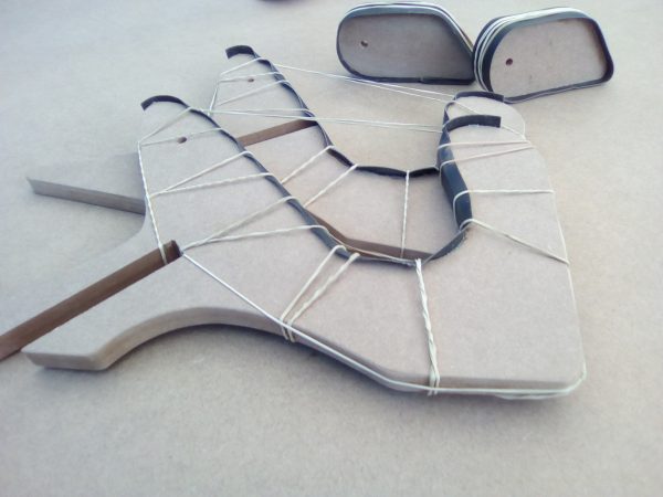 Soporte para guitarra o bajo eléctrico (PLANOS PARA CONSTRUIR) - Imagen 4
